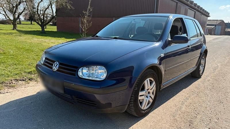 Gebraucht VW Golf IV Edition 75 PS (55 kW) 2001 Blau Kleinwagen