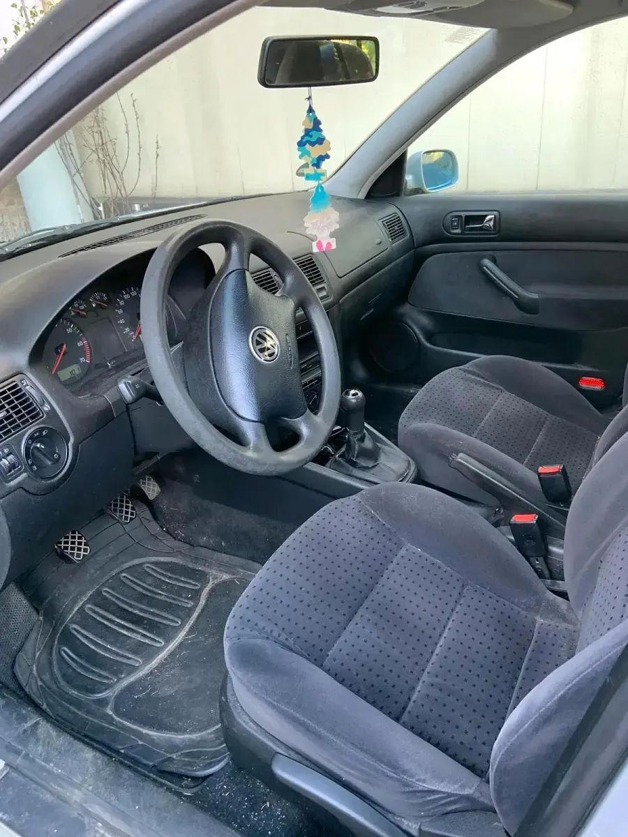 Gebraucht VW Golf III 75 PS (55 kW) 1999 Silber Kleinwagen