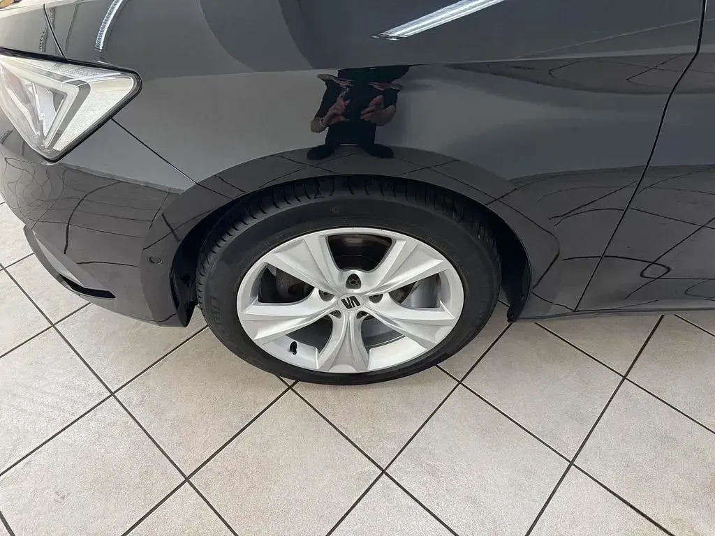 Gebraucht Seat Leon FR 150 PS (110 kW) 2022 Schwarz Limousine