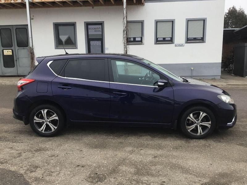 Gebraucht Nissan Pulsar Tekna 116 PS (85 kW) 2015 Blau Limousine