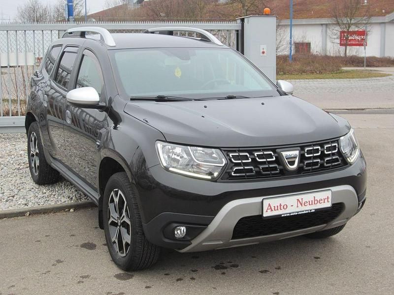 Gebraucht Dacia Duster Prestige 114 PS (83 kW) 2018 Schwarz SUV