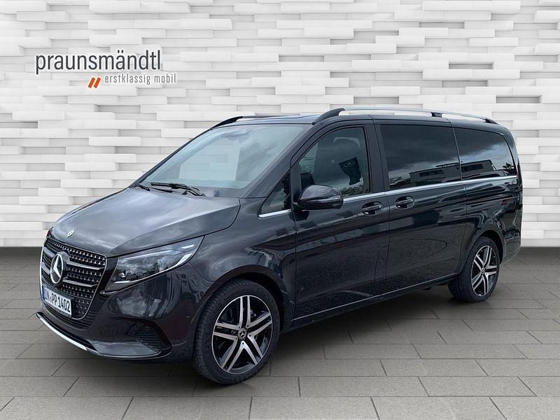 Grau Gebraucht 2025 Mercedes V300 Avantgarde Van / Kleinbus | 84.900 € (Guter Preis) - Bild 1/4