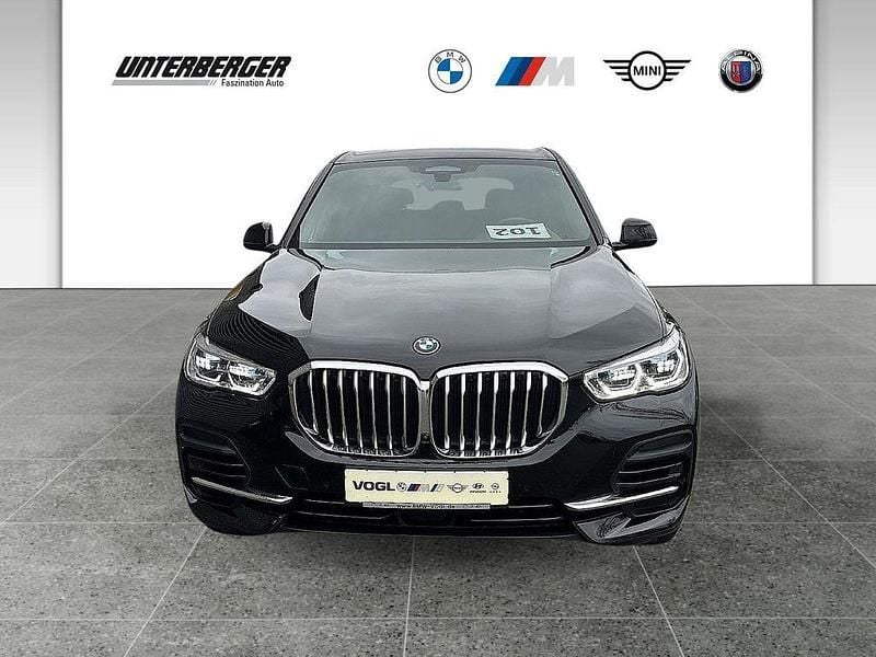 Gebraucht BMW X5 Sport Line 394 PS (289 kW) 2022 Schwarz SUV