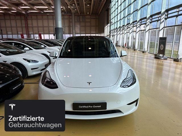 Gebraucht Tesla Model Y RWD 203 kW (277 PS) 2022 Pearl white multicoat SUV