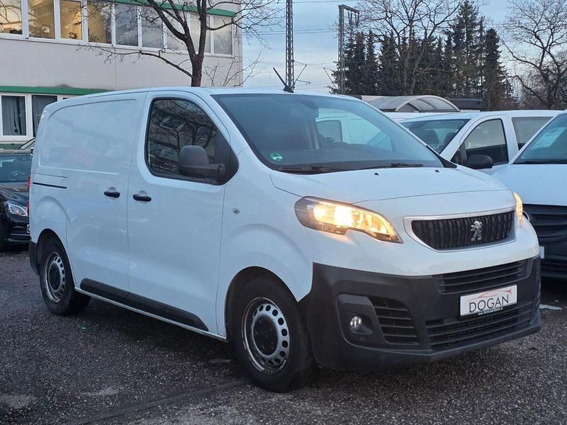 Gebraucht Peugeot Expert Premium 177 PS (130 kW) 2019 Weiß Van