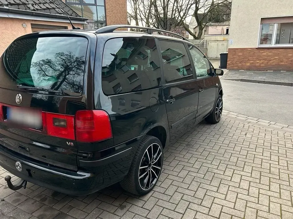 Gebraucht VW Sharan 204 PS (150 kW) 2002 Schwarz Van / Kleinbus