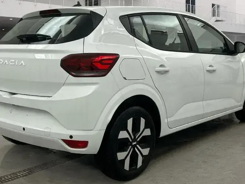 Gebraucht Dacia Sandero 91 PS (66 kW) 2025 Gletscherweiß Limousine