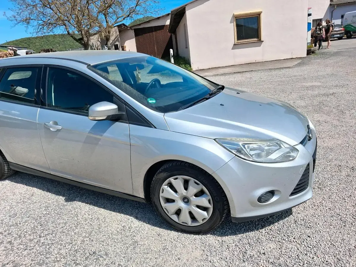 Occasion Ford Focus Trend 105 ch (77 kW) 2013 Argent Break
