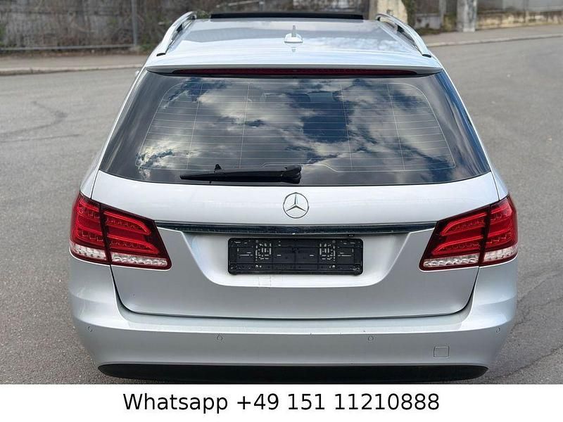 Gebraucht Mercedes E220 170 PS (125 kW) 2015 Silber Limousine