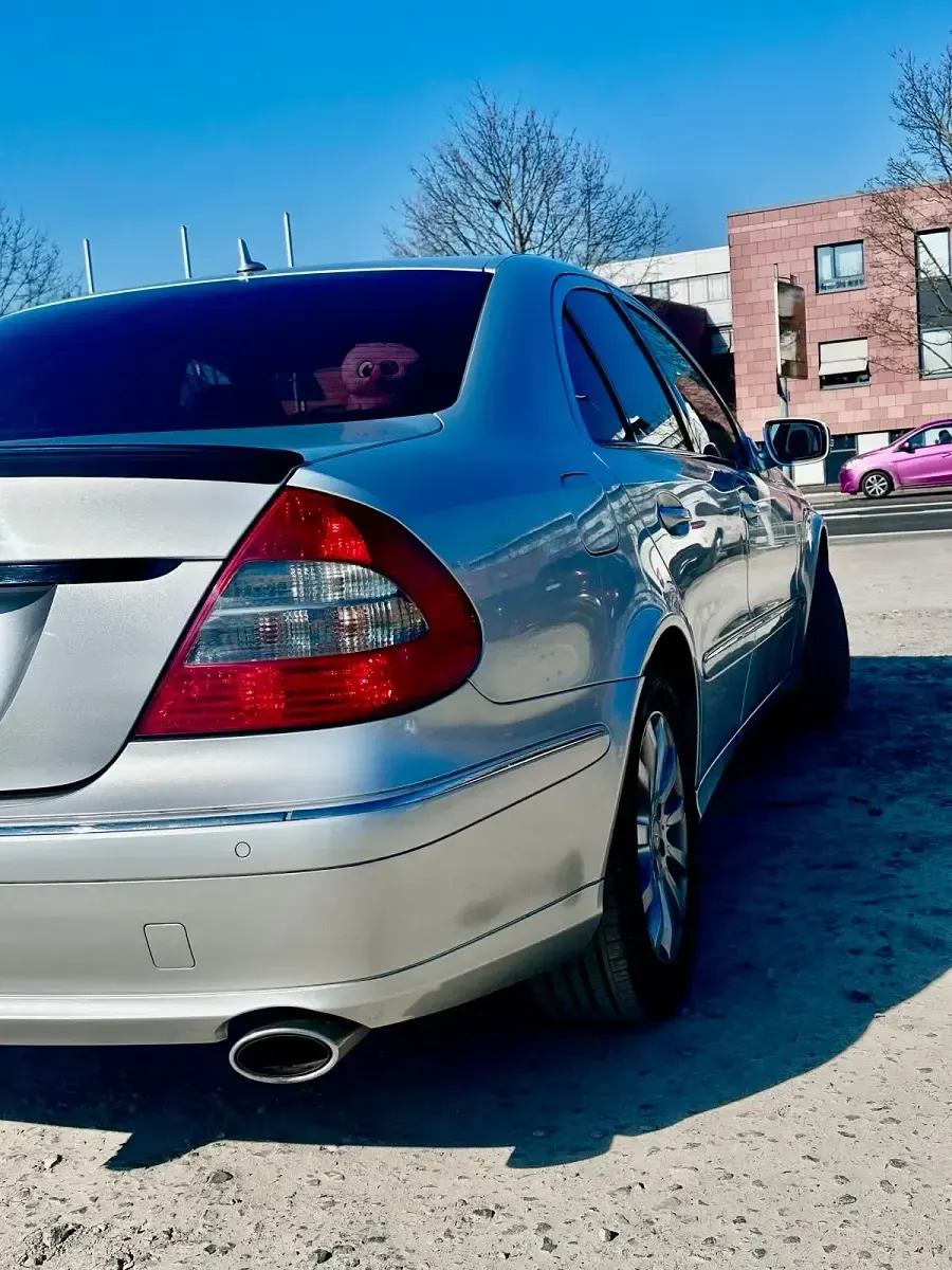 Gebraucht Mercedes E320 224 PS (164 kW) 2008 Silber Limousine