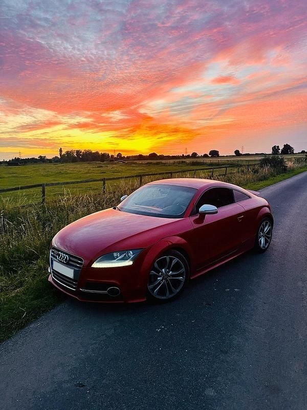 Rot Gebraucht 2010 Audi TTS Coupé | 15.666 € (Fairer Preis) - Bild 1/4