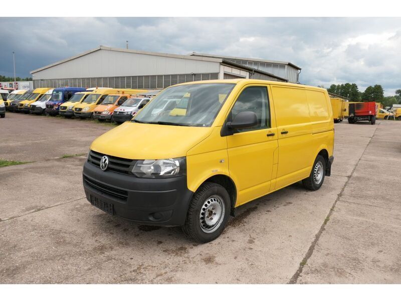 Gebraucht VW T5 84 PS (61 kW) 2013 Ginstergelb r1032 Van