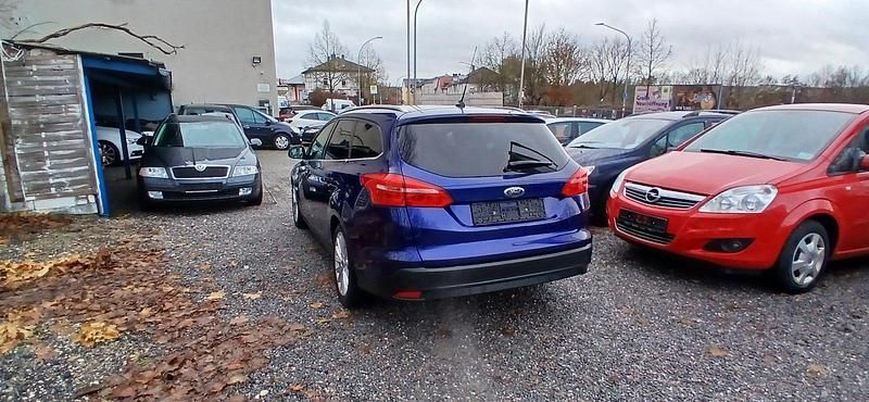 Gebraucht Ford Focus 125 PS (91 kW) 2018 Blau Kombi