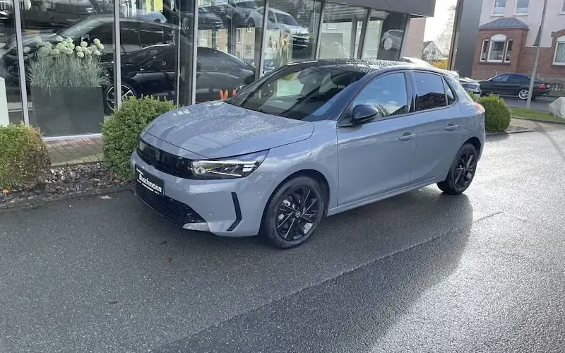 Usado Opel Corsa 136 HP (100 kW) 2025 Citadino