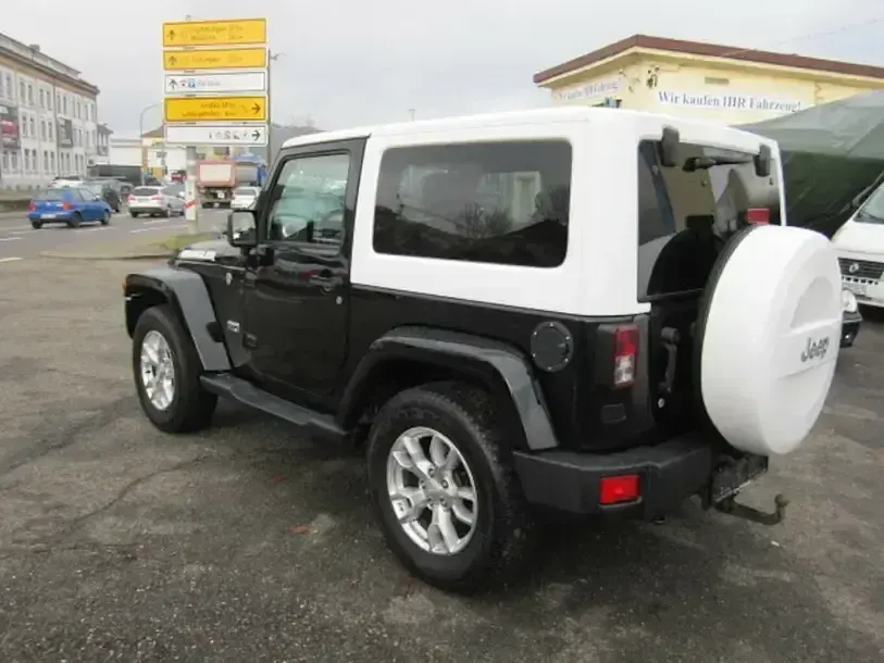 Gebraucht Jeep Wrangler Sahara 200 PS (147 kW) 2018 Black clear coat (metallic) SUV