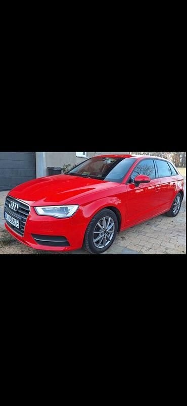 Gebraucht Audi A3 Sportback 110 PS (80 kW) 2014 Rot Kleinwagen