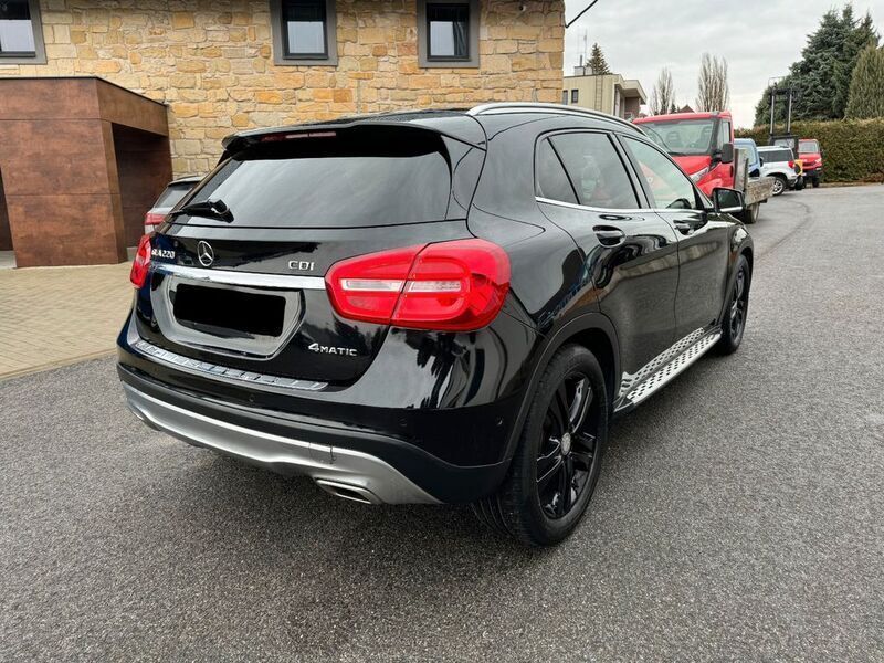 Gebraucht Mercedes GLA220 Sport 170 PS (125 kW) 2014 Schwarz SUV