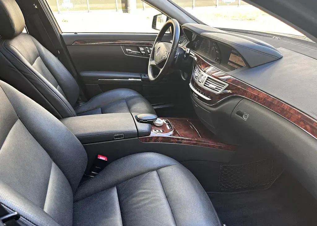 Gebraucht Mercedes S500 435 PS (319 kW) 2011 Obsidianschwarz Limousine
