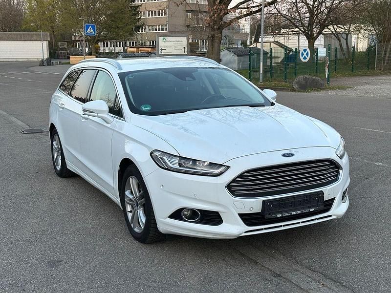 Gebraucht Ford Mondeo Titanium 150 PS (110 kW) 2017 Weiß Limousine