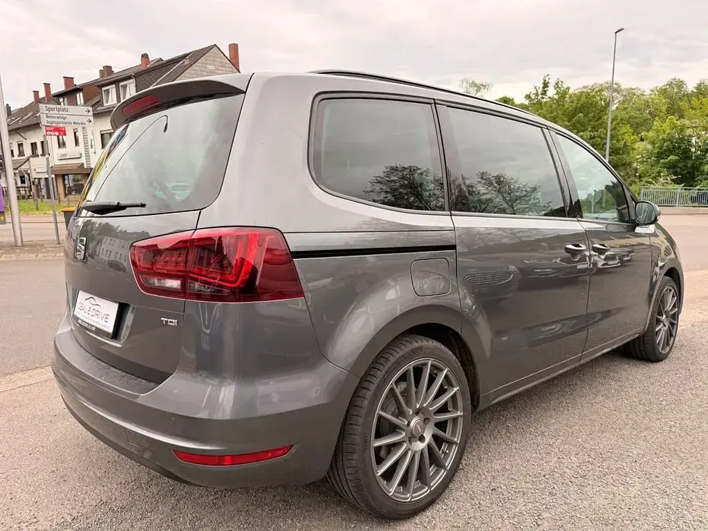 Gebraucht Seat Alhambra Style 150 PS (110 kW) 2016 Grau Van / Kleinbus