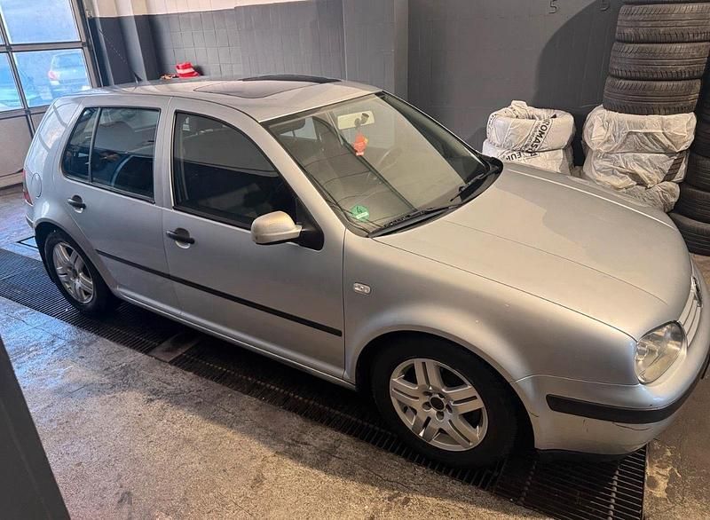 Gebraucht VW Golf IV 131 PS (96 kW) 2000 Silber Kleinwagen