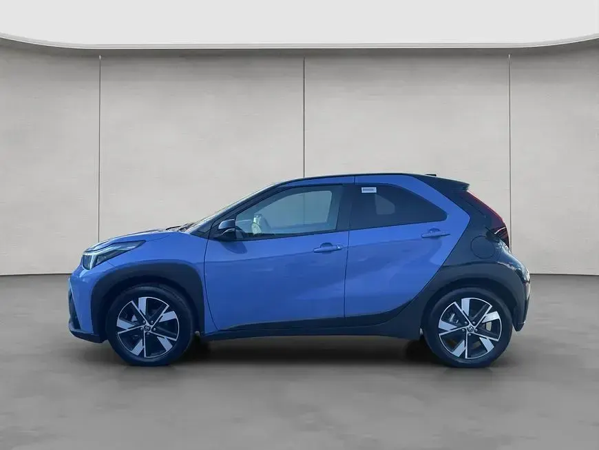 Gebraucht Toyota Aygo X 116 PS (85 kW) 2026 Violett SUV