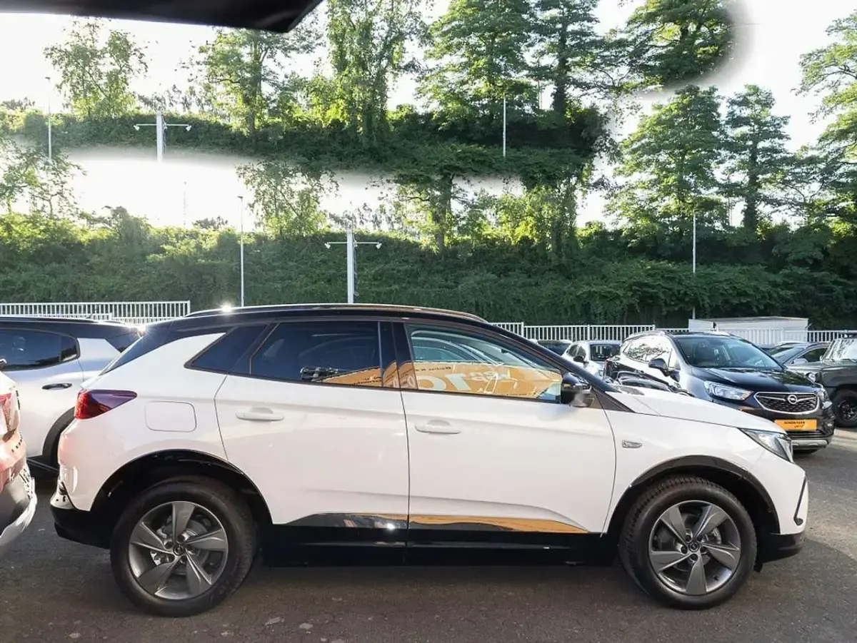 Gebraucht Opel Grandland X GS Line 131 PS (96 kW) 2024 Weiß SUV