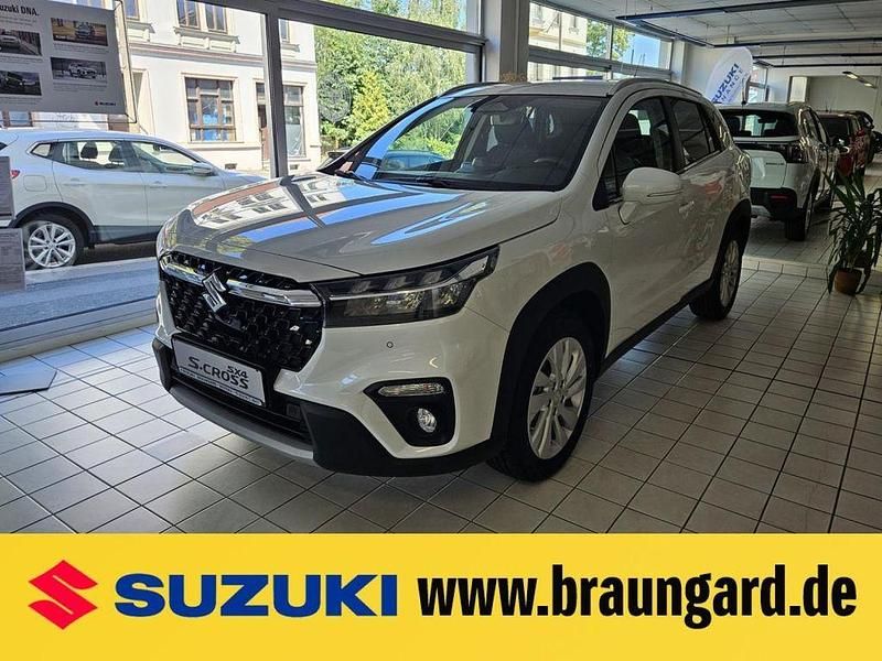 Cool white pearl Neu 2025 Suzuki SX4 S-Cross Comfort SUV | 32.990 € (Teuer) - Bild 1/4