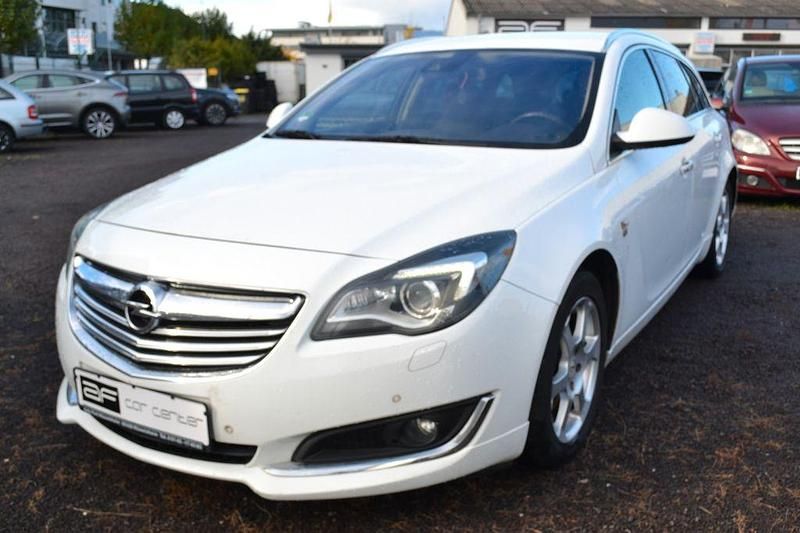 Weiß Gebraucht 2013 Opel Insignia Innovation Kombi | 4.999 € (Teuer) - Bild 1/4