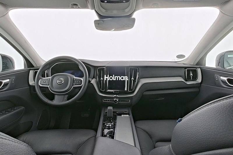 Gebraucht Volvo XC60 Core 197 PS (144 kW) 2024 Schwarz SUV