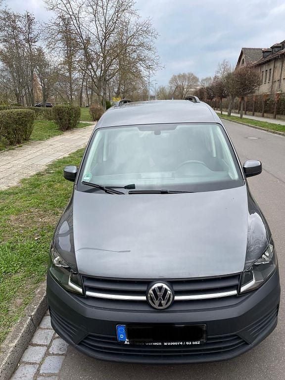 Gebraucht VW Caddy Trendline 102 PS (75 kW) 2018 Grau Van / Kleinbus