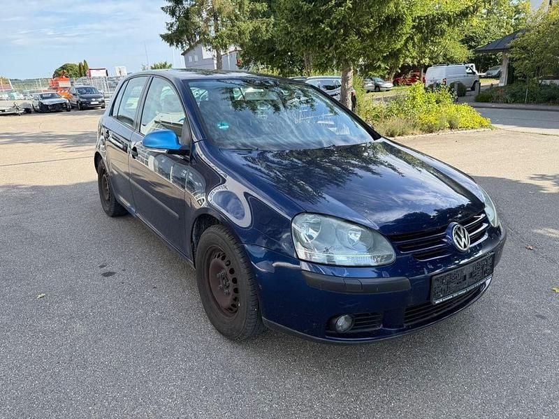 Blau Gebraucht 2004 VW Golf V Trendline Limousine | 1.290 € (Superpreis) - Bild 1/4