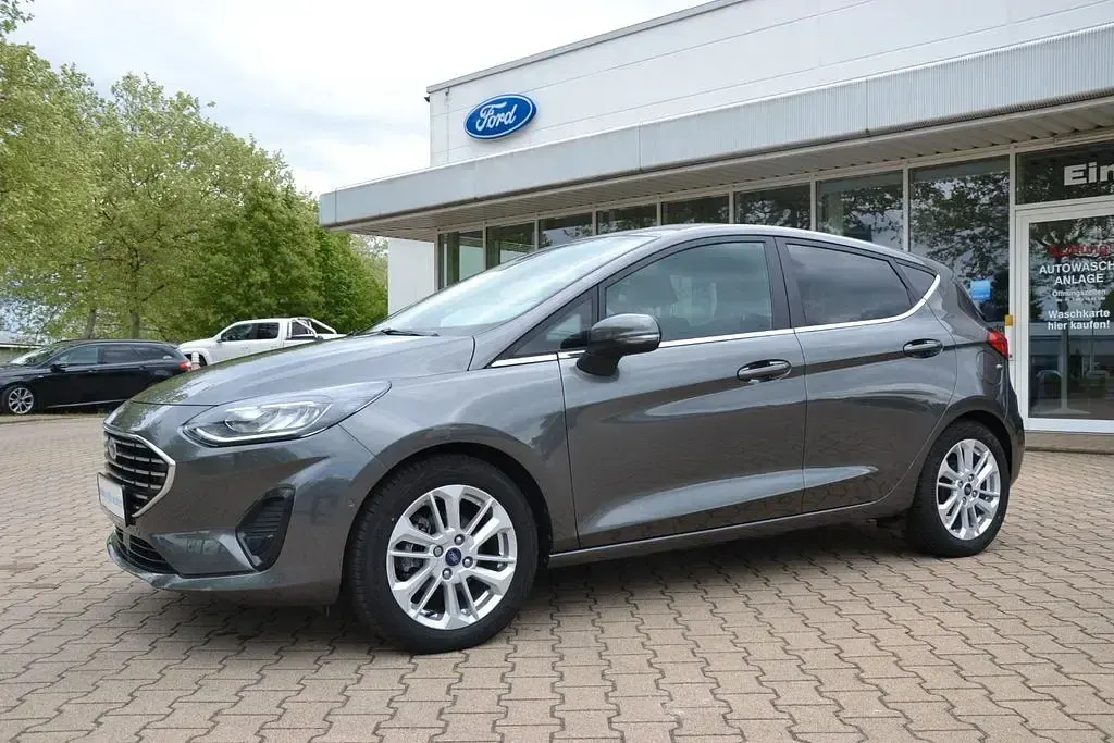 Gebraucht Ford Fiesta Titanium 125 PS (91 kW) 2023 Grau Kleinwagen