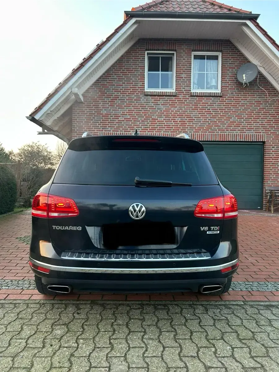 Gebraucht VW Touareg 262 PS (192 kW) 2015 Blau SUV