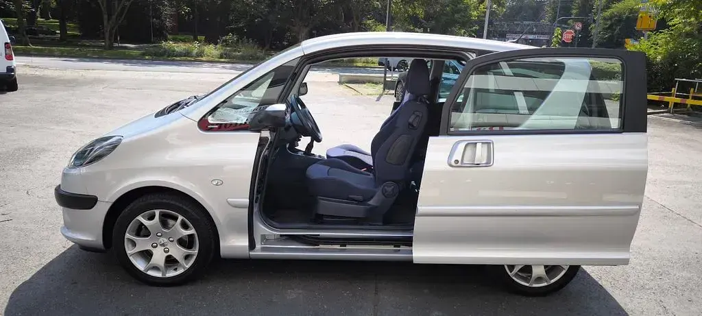Gebraucht Peugeot 1007 Premium 73 PS (53 kW) 2008 Gris aluminium (metallic) Van / Kleinbus