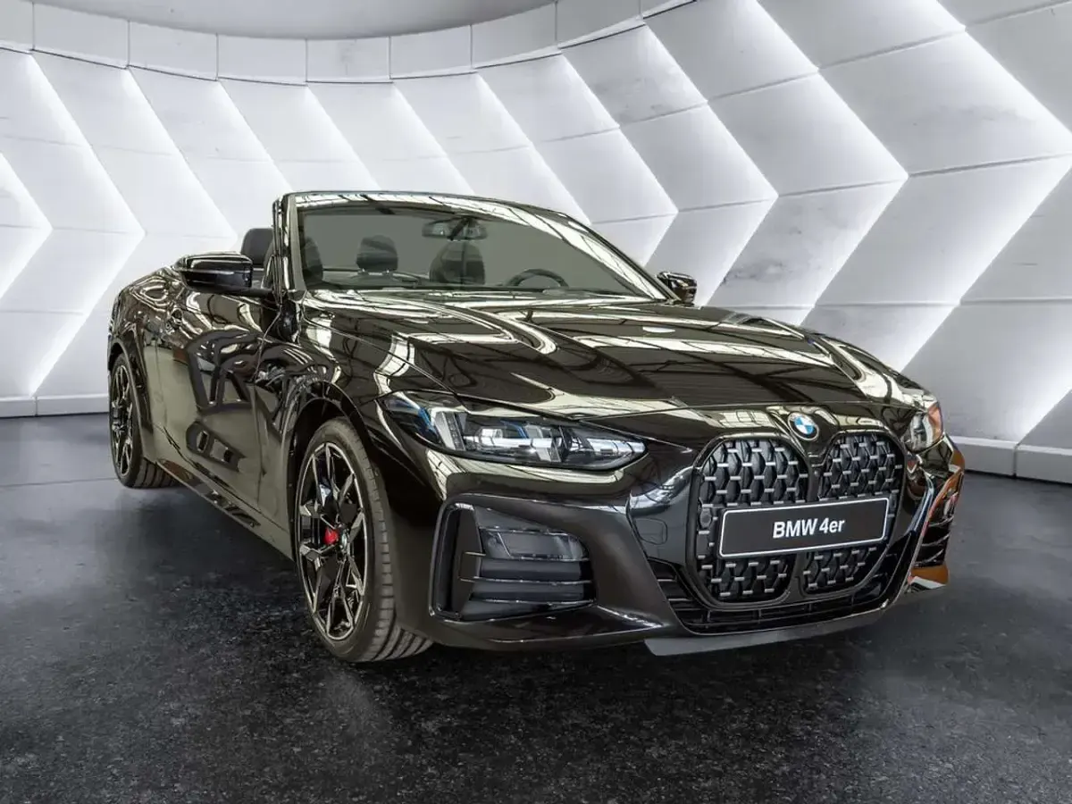 Neu BMW 420 Cabriolet M Sport 184 PS (135 kW) 2025 Black sapphire Cabrio