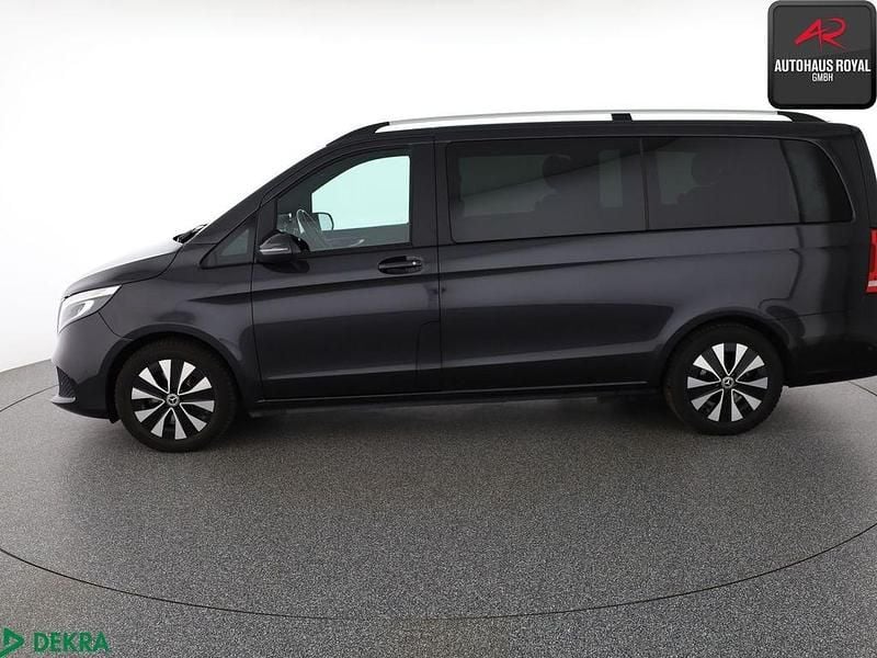 Gebraucht Mercedes V250 Sport 190 PS (139 kW) 2021 Graphitgrau Van / Kleinbus