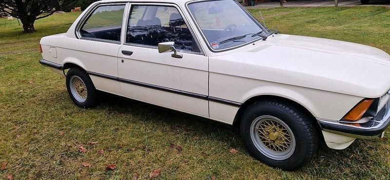 Gebraucht BMW 318 90 PS (66 kW) 1979 Weiß Coupé