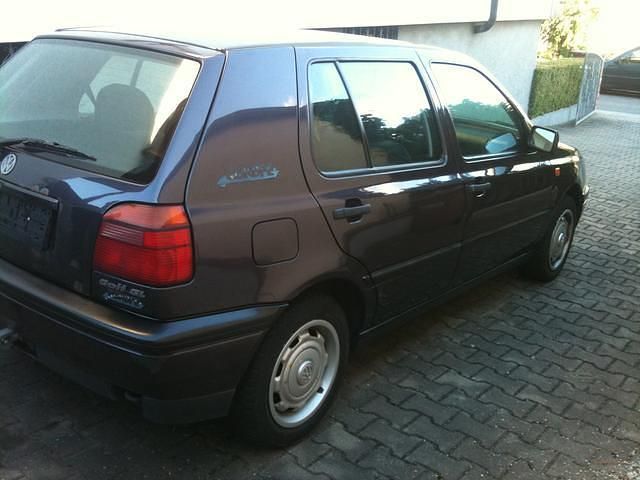 Gebraucht VW Golf III 90 PS (66 kW) 1993 Blau Kleinwagen