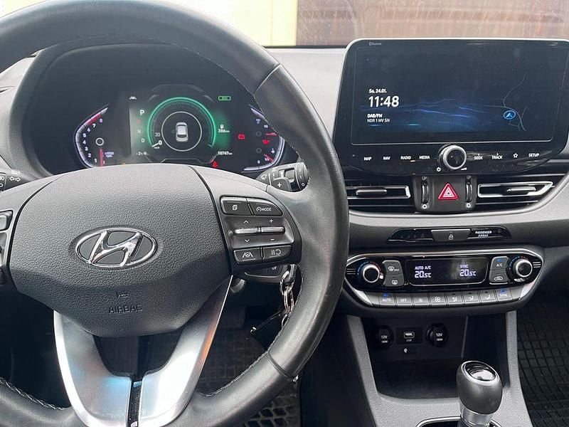 Gebraucht Hyundai i30 159 PS (116 kW) 2020 Rot Kombi