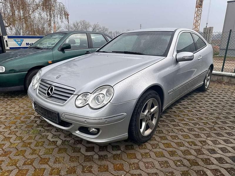 Silber Gebraucht 2004 Mercedes C200 Coupé | 2.499 € (Guter Preis) - Bild 1/4