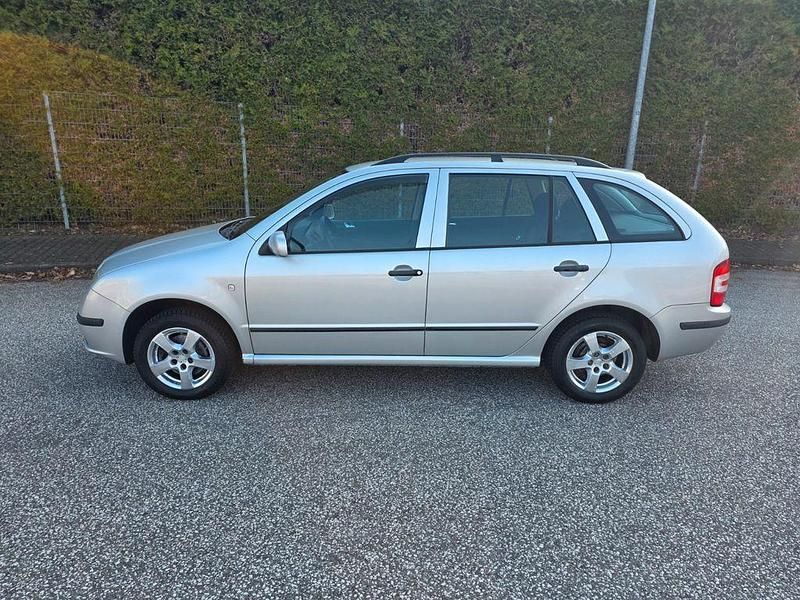 Gebraucht Skoda Fabia Ambiente 75 PS (55 kW) 2005 Silber Kombi