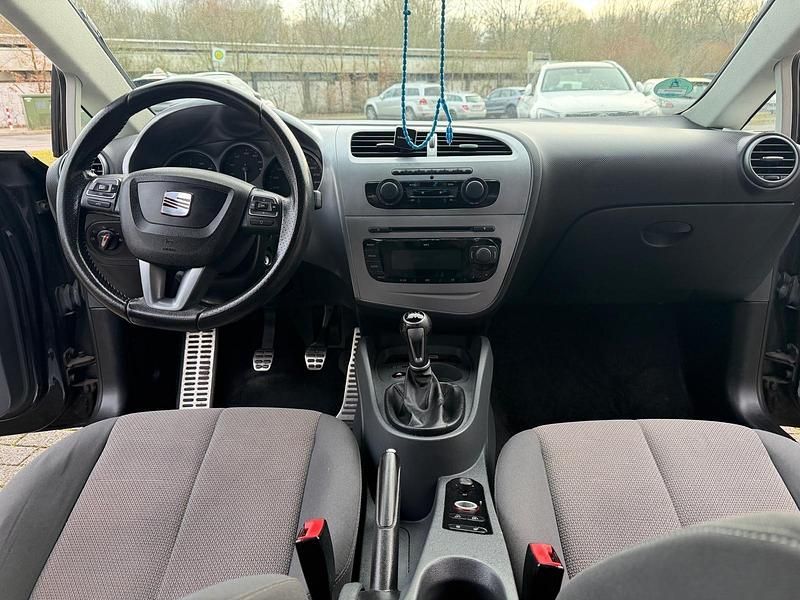 Gebraucht Seat Leon 125 PS (91 kW) 2010 Schwarz Limousine