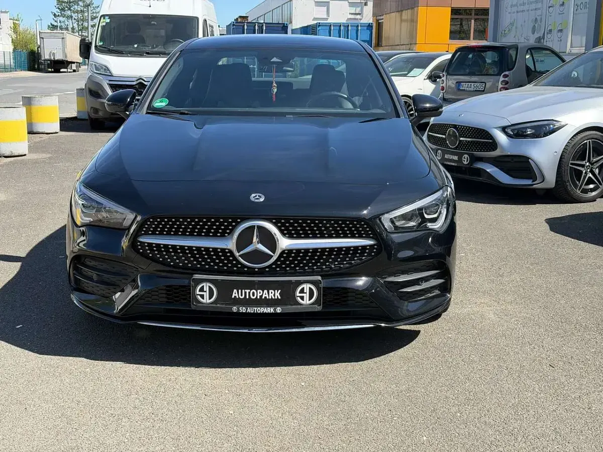 Gebraucht Mercedes CLA200 AMG line 163 PS (119 kW) 2022 Schwarz Coupé