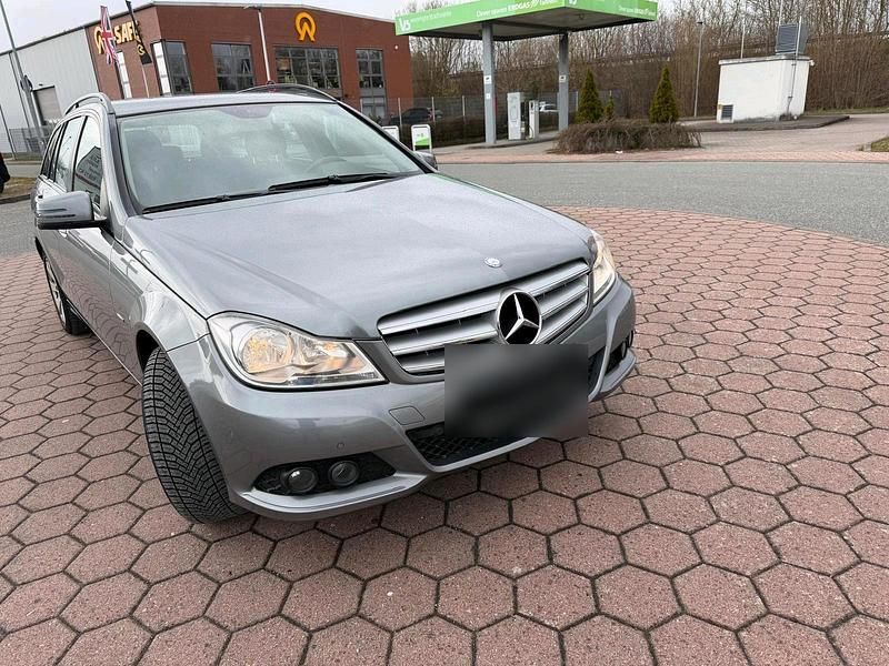 Gebraucht Mercedes C180 120 PS (88 kW) 2011 Kombi