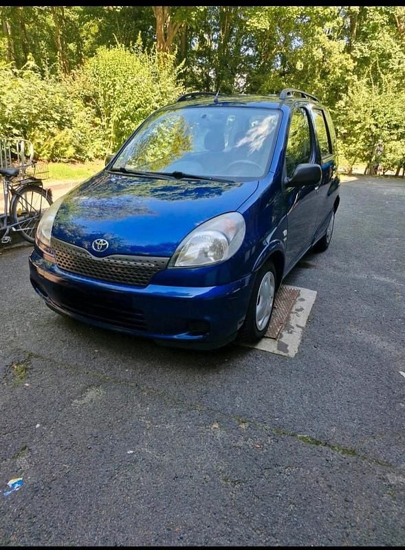 Gebraucht Toyota Yaris 86 PS (63 kW) 2002 Blau Kombi