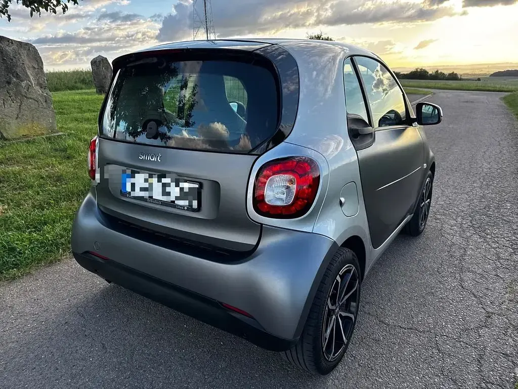 Gebraucht Smart ForTwo Coupé Prime 90 PS (66 kW) 2018 Grau Coupé