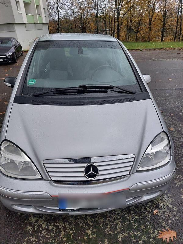 Grau Gebraucht 2004 Mercedes A170 Kombi | 1.200 € (Etwas zu teuer) - Bild 1/4