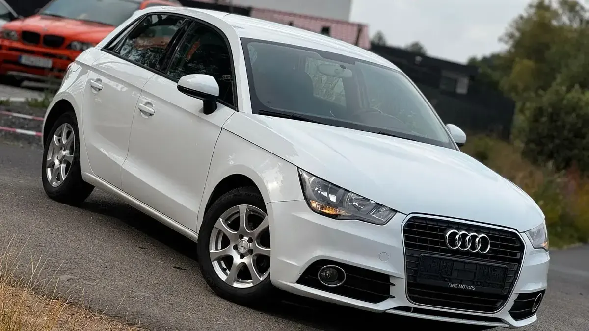 Gebraucht Audi A1 Sportback Ambition 90 PS (66 kW) 2013 Weiß Kleinwagen