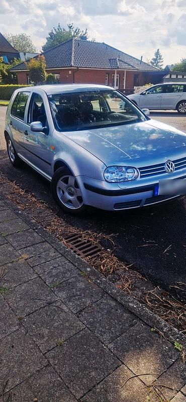 Grau Gebraucht 1999 VW Golf IV Kombi | 999 € (Guter Preis) - Bild 1/4
